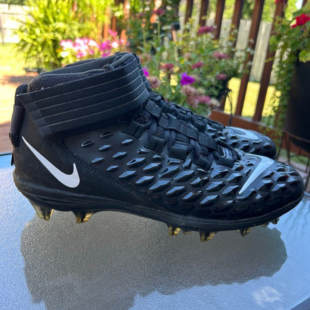 Nike Force Savage Pro 2 Mens 10 Black White Football Cleats AH4000-002